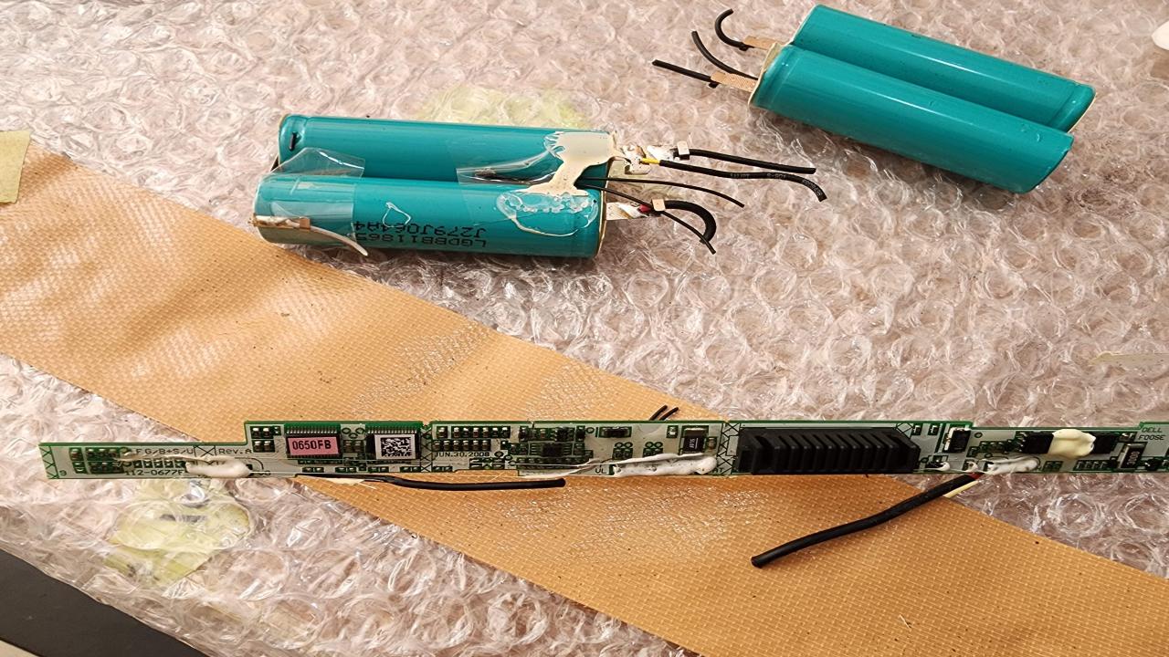 ノートパソコンのバッテリーを分解してみた ブログ｜ パソコンサポート大分